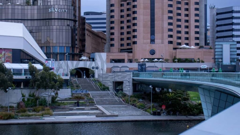 : Portugal Twitch- , .